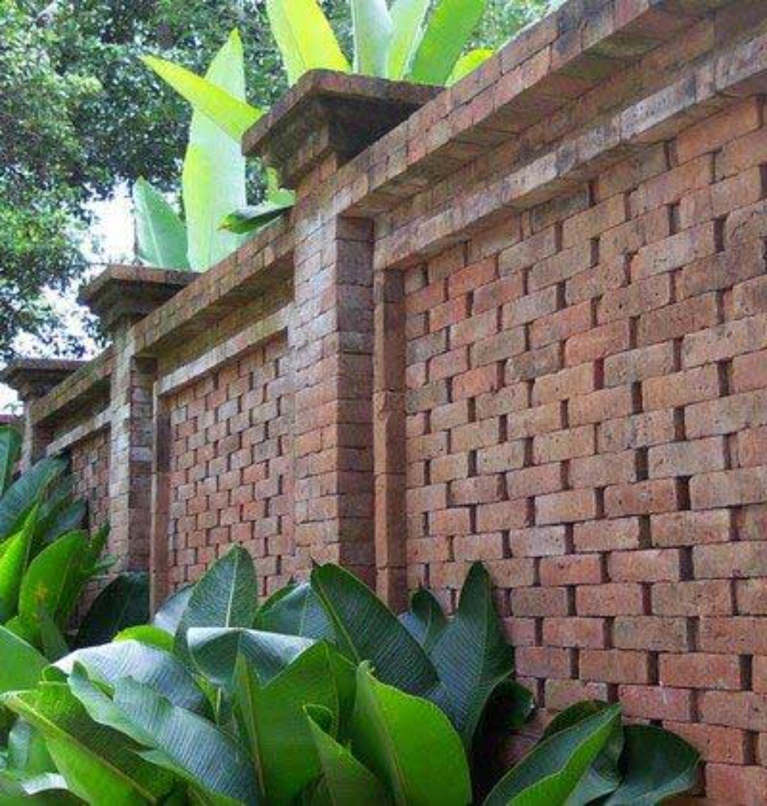 Pagar Rumah Batu Bata