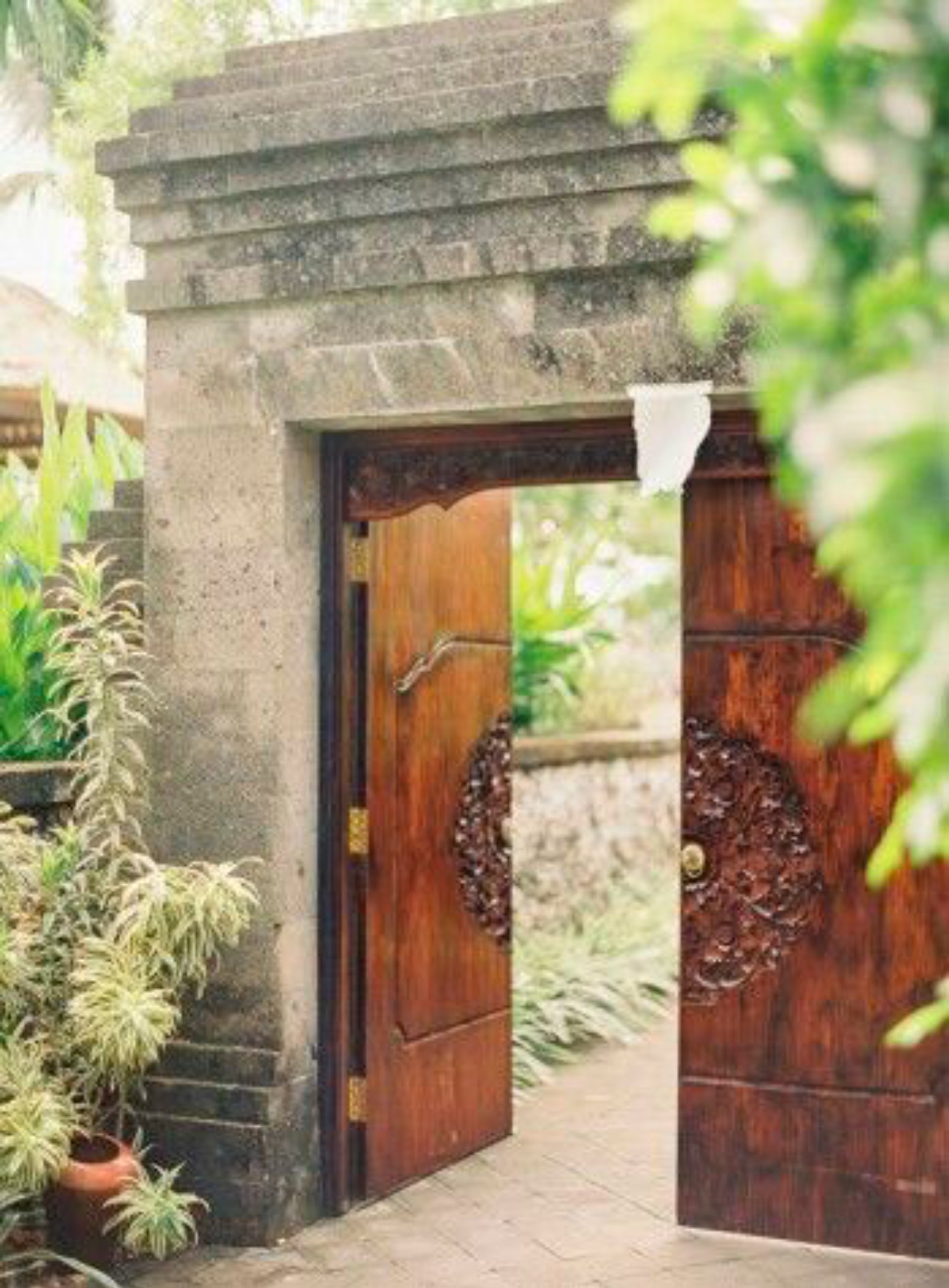 Angkul Angkul Rumah Bali