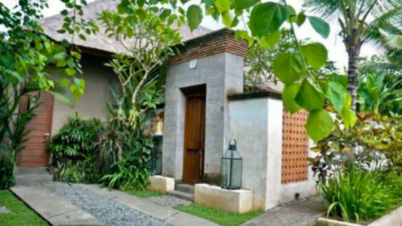 Angkul Angkul Bali Minimalis