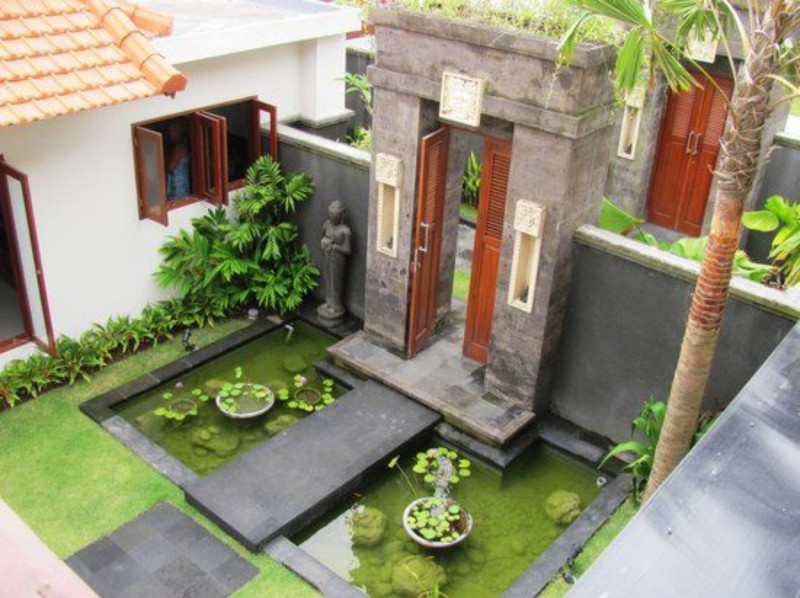 Angkul Angkul Rumah Bali