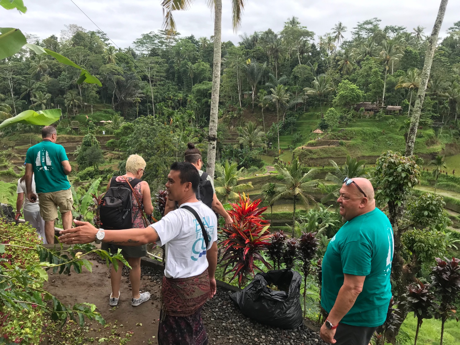 09E155AE 3F04 40CE 804F 382CF0783EBA