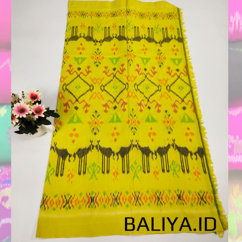 Kain Tenun Sutra Bali Warna Kuning