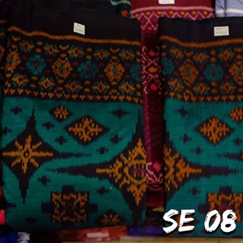 Kain Seragam Endek Bali Motif Patra Wajik 3 Warna Pilihan 08