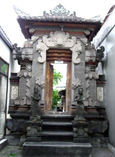 Angkul Angkul Minimalis Bali