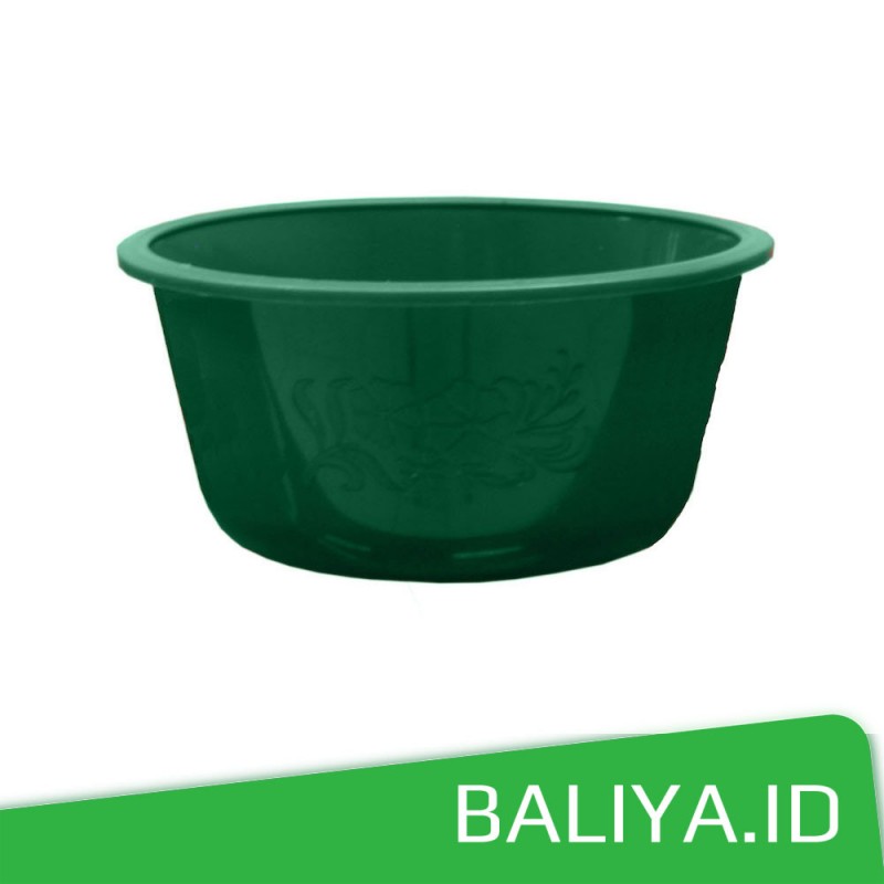 Baskom untuk membersihkan sandal
