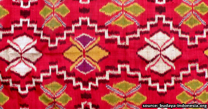 Motif Encak Saji