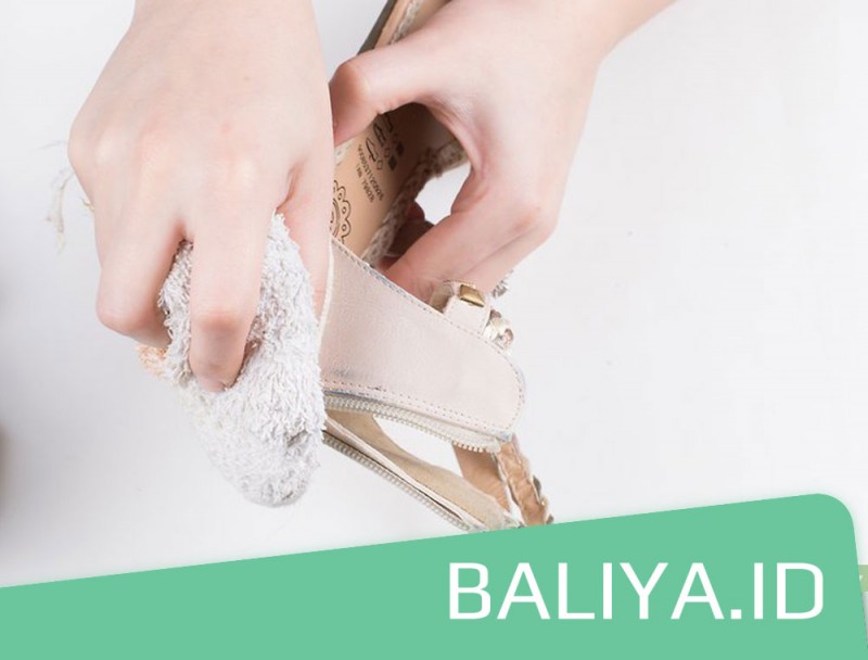 Merawat Sandal Wedges Dengan Benar