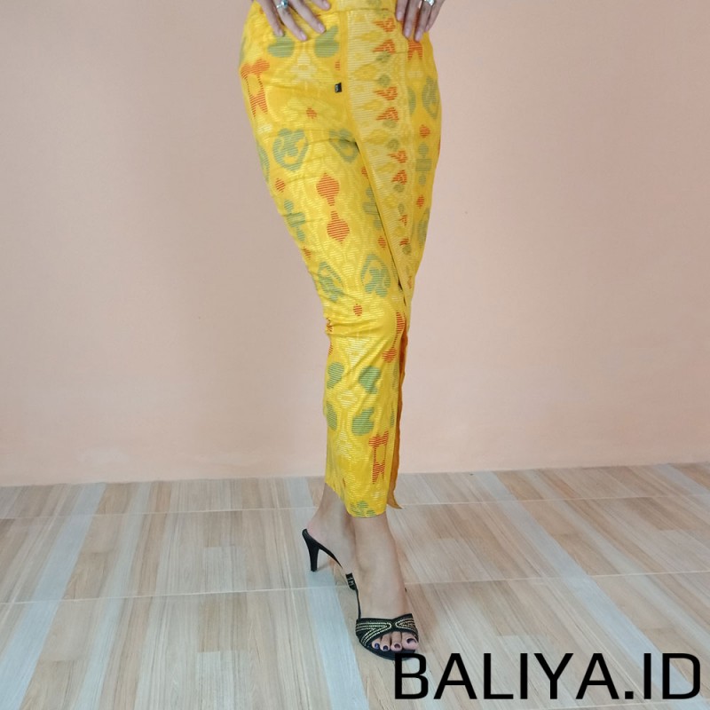 Rok Jadi Wanita ukuran besar Warna Kuning