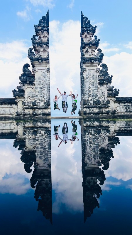 wisatawan besakih
