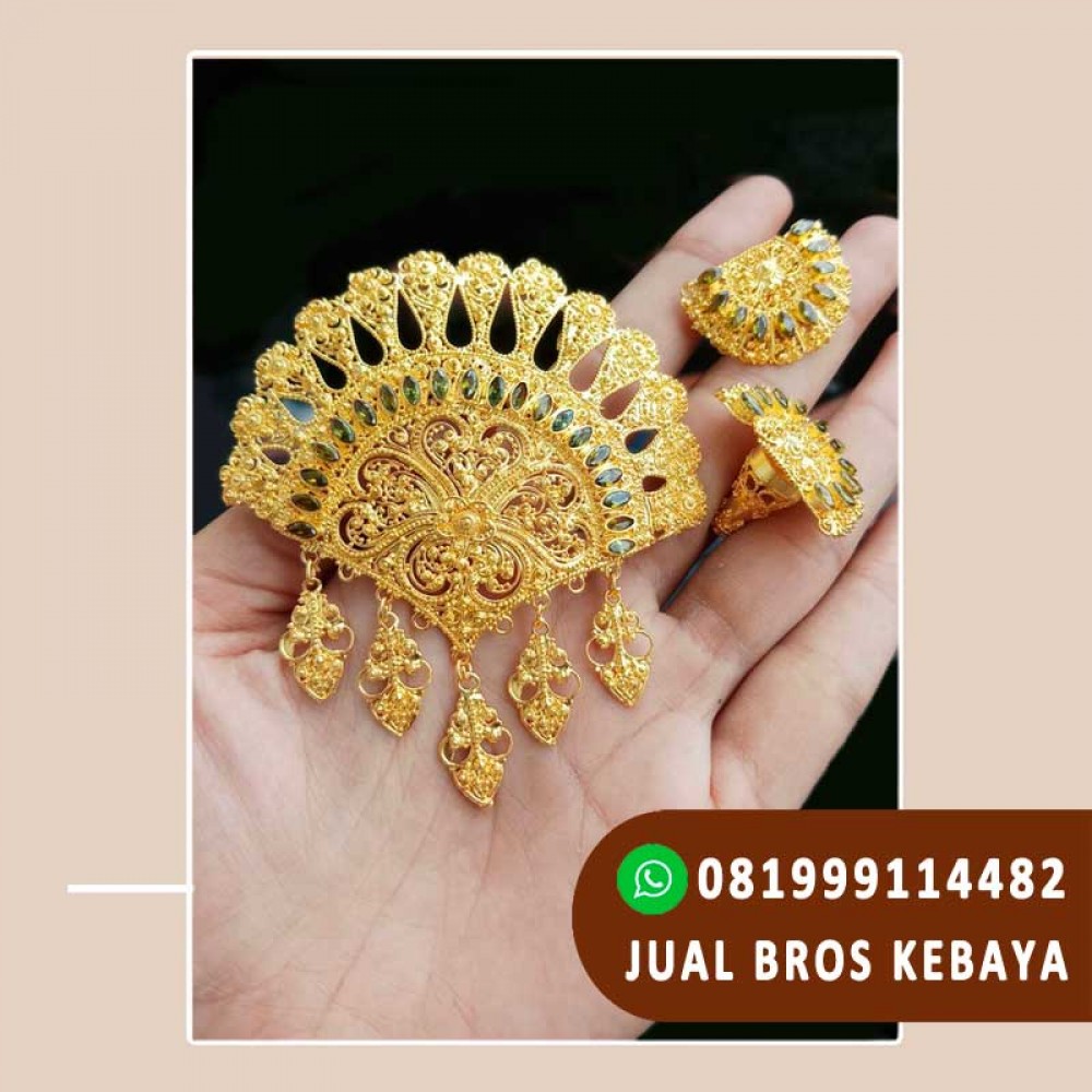 Model Bros Kebaya Bali