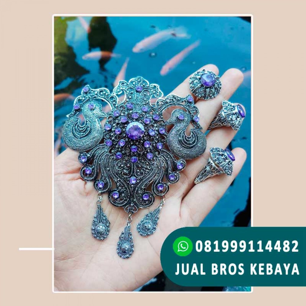 Bros Kebaya Cantik