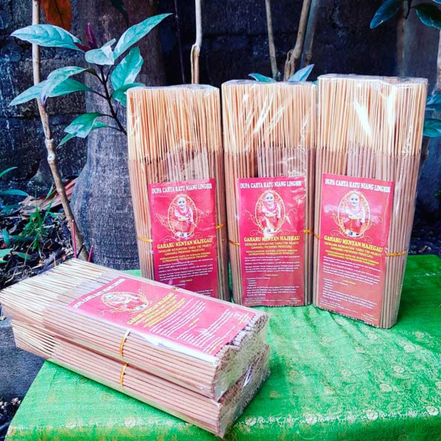 Dupa Ratu Niang Lingsir