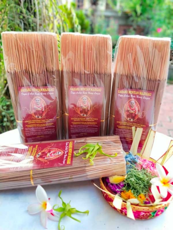 Dupa Ratu Niang Lingsir