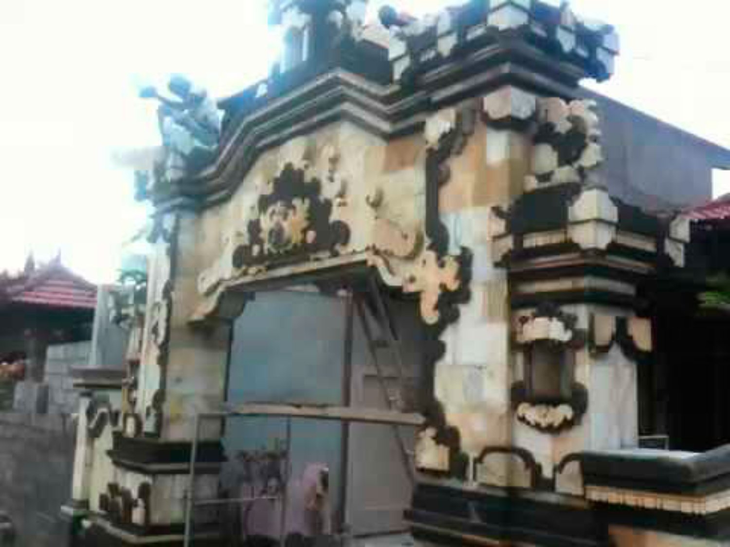 Angkul Angkul Bali