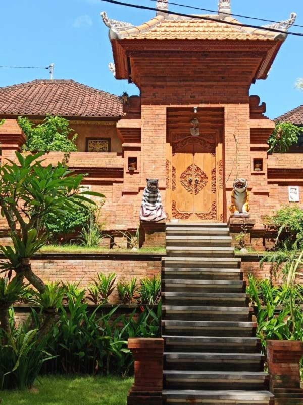 Angkul Angkul Bali Minimalis