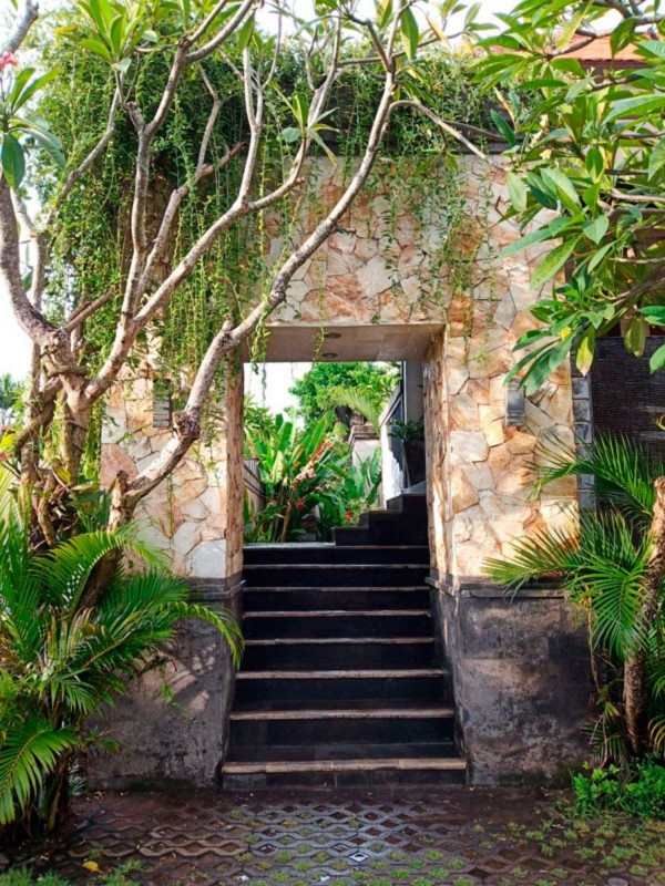 Desain Angkul Angkul Bali