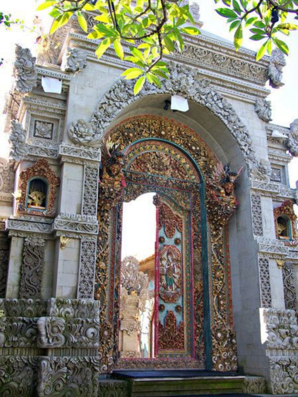 Desain Angkul Angkul Style Bali