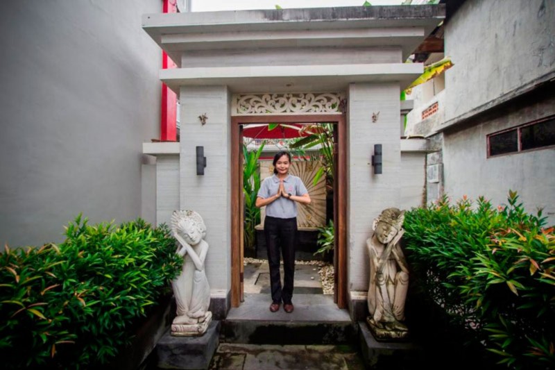 Angkul Angkul Batu Alam Minimalis