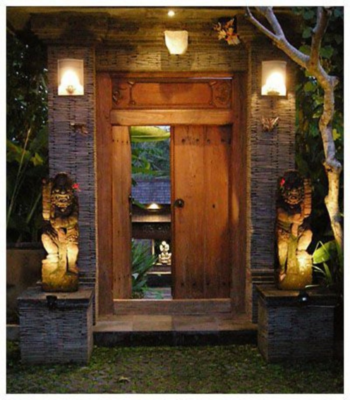 Angkul Angkul Minimalis Bali
